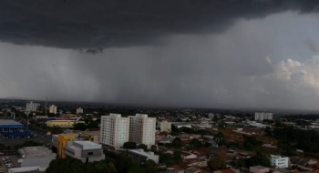 Goiânia e cidades do interior registram chuvas no fim de semana